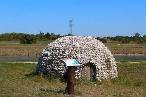 Oyster shell igloo on the Île d'Oléron Stock Photos