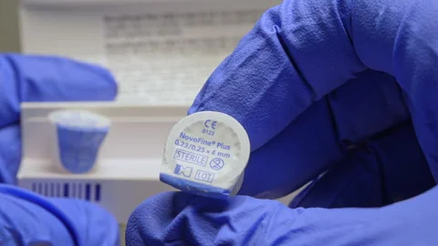 Ozempic pen injection needles demonstration. Needles stored separate and us.. Stock Footage 320086385