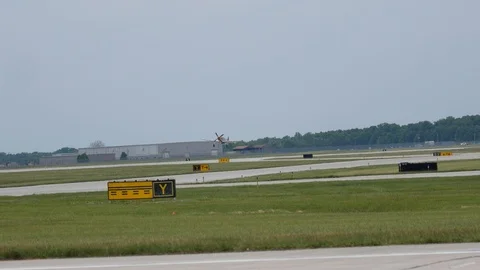 P-51 Mustang performs at the 2019 Fort Wayne Airshow. Stock Footage 111593548