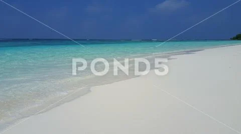P02858 Maldives beautiful white sandy beach background on sunny tropical Stock Photos
