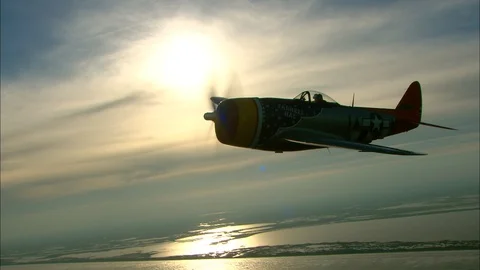 P47 Thunderbolt Air To Air Backlight Sun Vídeo Stock 85583616