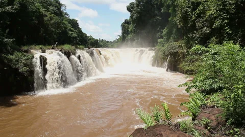 Pa Suam waterfall in laos Stock Footage 28623946
