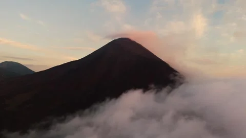 Pacaya volcano summit with clouds moving around. Travel Guatemala Видео 331118387