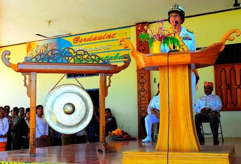 Pacific Partnership 2010 Commander Capt. Lisa M. Franchetti gives opening r.. Stock Photos