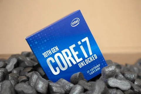Package Box Delivered Intel 8 Core i7 CPU Processor. Editorial Stockfoto's