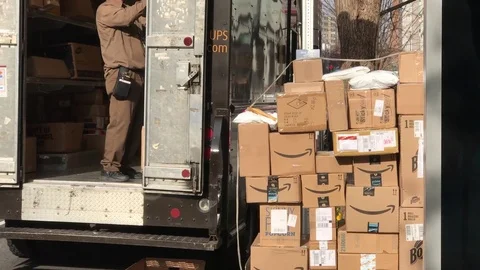 Package Delivery Stock-Footage 84274377