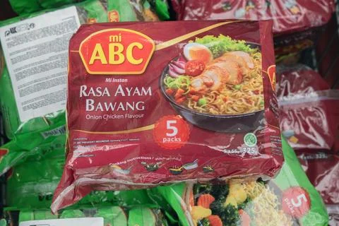 Package Mi ABC Onion Chicken Flavour Noodles At Amsterdam The Netherlands 2.. Stock Photos