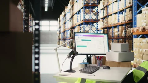 Package tracking software system follows the parcels shipped via awb numbers Video stock 312836583