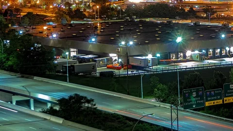 Packages and Shipping Processing Center UPS Shipping Timelapse 動画素材 120587222