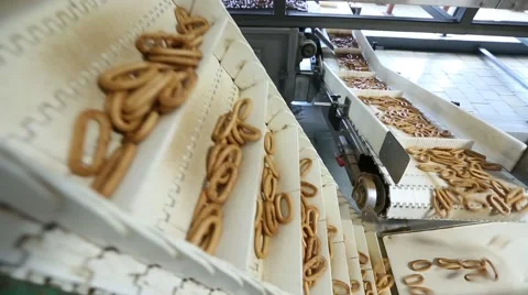 Packaging of bakery products in bakery Video stock 59825809