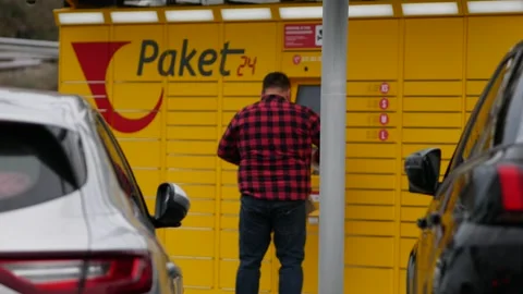 Packet 24 hrvatska posta autonomous self service terminal for automatic delivery Stock Footage 297207352