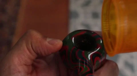 Packing a bowl Stock Footage 49581120