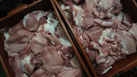Packing of meat slices in boxes. Raw meat ready for cooking Stock Footage 169141838