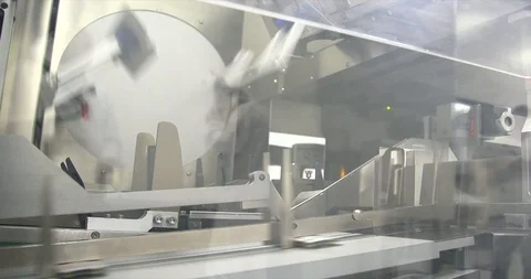 Packing pills Video stock 94987363