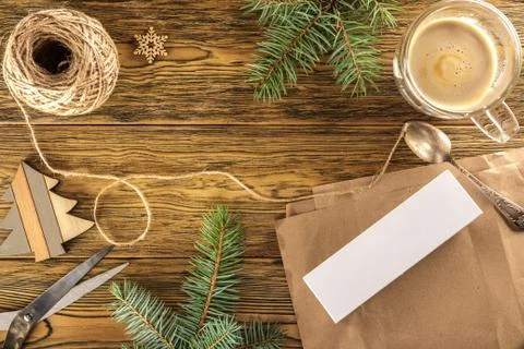 Packing a smartphone for a gift. The mess on the table. Place for text. The v 스톡 사진