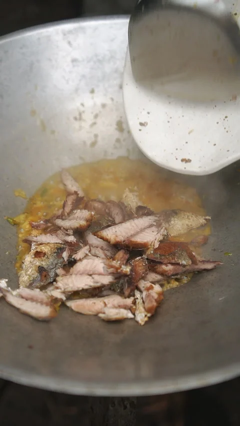 Pad Krapow Pla Too, Thai stir-fried mackerel with holy basil. Stock-Footage 337463597