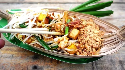 Pad Thai, HD slow motion Stock Footage 95924662