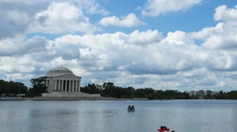 Paddle boats on tidal basin in front of Jefferson Memorial timelapse Stock Footage 43266984
