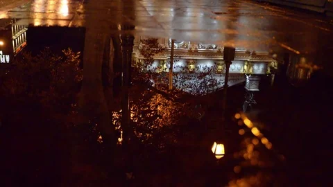 Paddle with reflection of old building Video stock 80150079