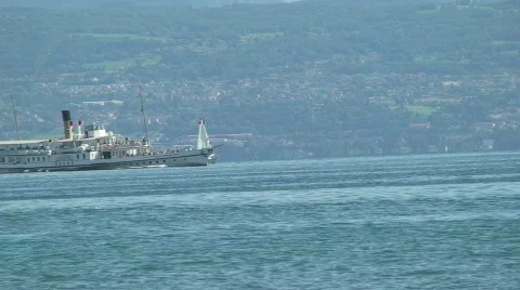 Paddle wheeler Stock Footage 801109