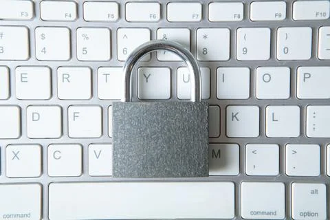 Padlock on a computer keyboard. Concept of data security and protection. Foto stock