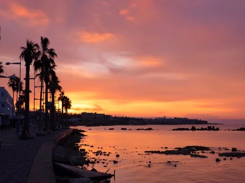 Pafos sunrise Stockbeeldmateriaal 72548210