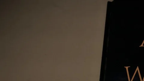 Pages turning in atlas Vídeo Stock 87536329