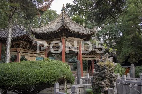 Pagoda in gardens a of Great Mosque, Xian, China Stock Photos