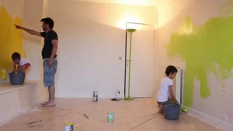 To paint an apartment, paints the wall Stock Footage 83342986
