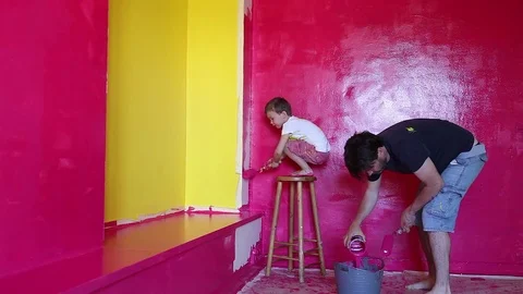 To paint an apartment, paints the wall Stock Footage 83343667