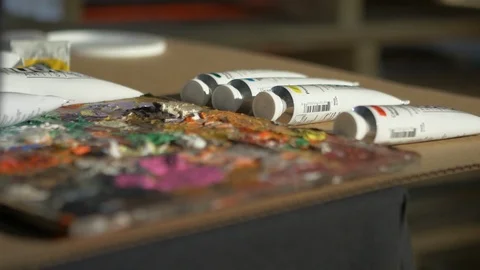 Paint Board and Tubes Видео 104051022