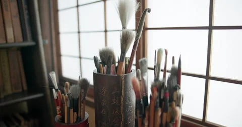 Paint brush, tools and cup for artist project product in tatami room for Vídeo Stock 260782763