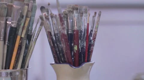 Paint brushes dolly shot Vidéo 7766482