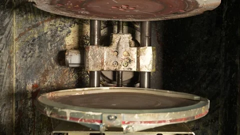 Paint Mixing Machine. Close up of the mechanism of a paint mixing machine 動画素材 293954489