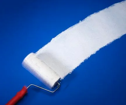 PAINT ROLLER APPLY WHITE PAINT Stock Photos
