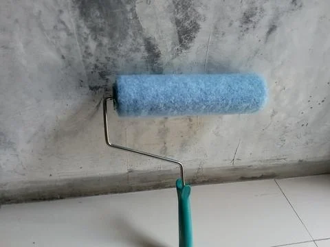 A paint roller brush tool Фото