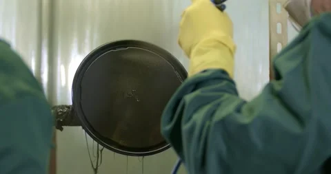 Paint Spray Bottle Vídeo Stock 135624013