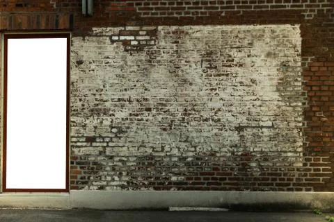 Painted brick wall with an large window mockup Foto stock