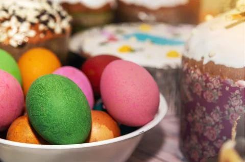 Painted eggs on the Easter holiday table. Easter brunch with eggs and pastr.. Stock Photos