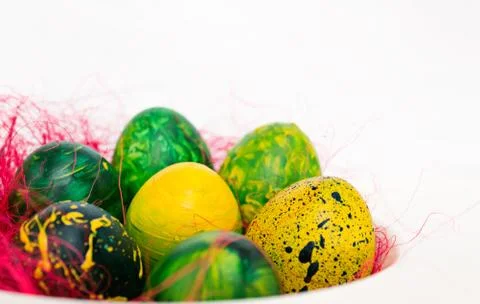 Painted Holiday Egg in a Dish. Easter Concept Foto stock