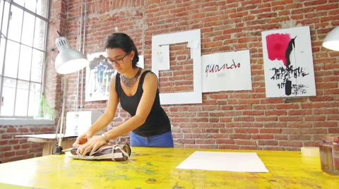 Painter preparing wide slide Stock Footage 59225400