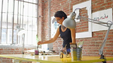 Painter working in her beautiful wide slide 스톡 동영상 59310881
