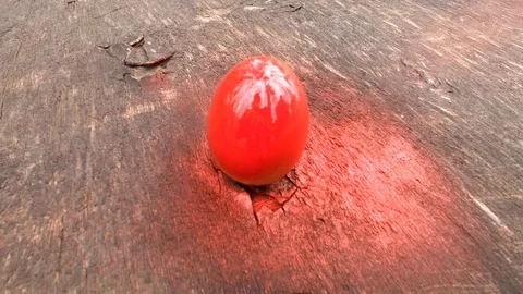 Painting eggs for Easter with a spray can for graffiti. Stock Footage 128123592