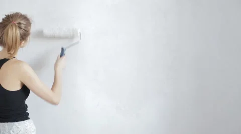Painting wall in white Video stock 60596532