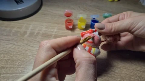 Paints decorations With Acryli Видео 154896011