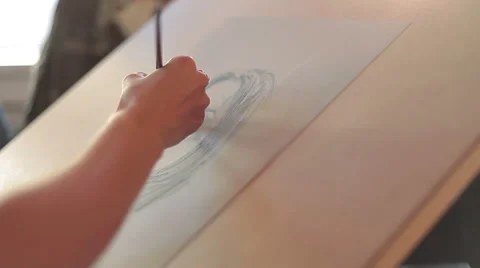 Paints a portrait Stock Footage 43104075