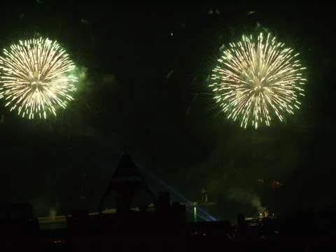 A pair of flowers synchronously exploded fireworks against the backdrop of a  Stock Photos