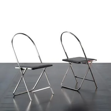 Pair of folding chairs Фото