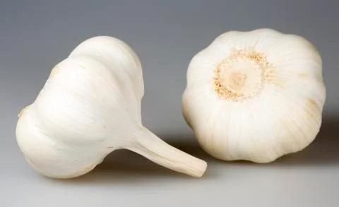 Pair of Garlic Bulbs Foto stock