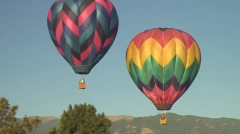 Pair of hot air balloons  Stock Footage 923201